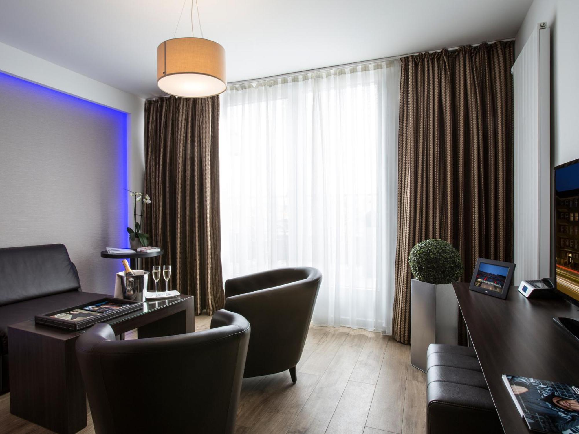 Homaris West Side (Adults Only) Hotel Берлин Екстериор снимка